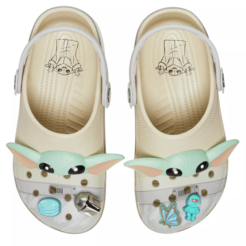 CROCS  UNISEX STAR WARS GROGU CLASSIC CLOG