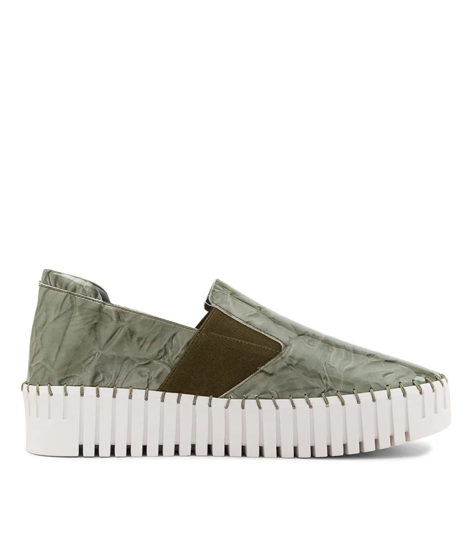 DJANGO & JULIETTE Becca Khaki Shrunken Patent Sneakers Ws