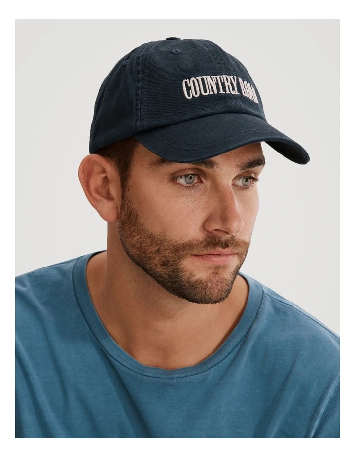 Heritage Cap in Navy