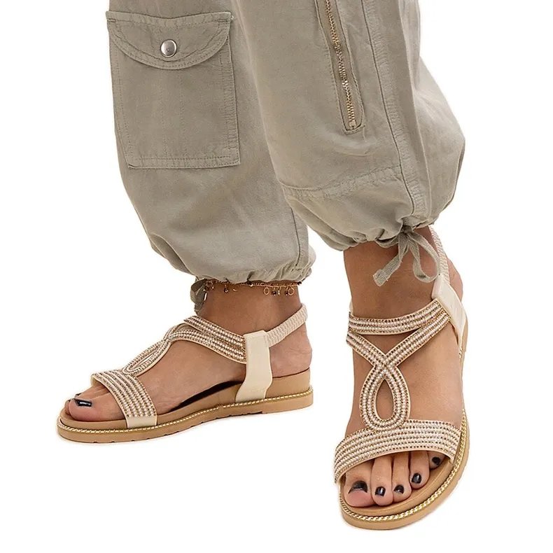 Light beige sandals decorated with Detila zircons