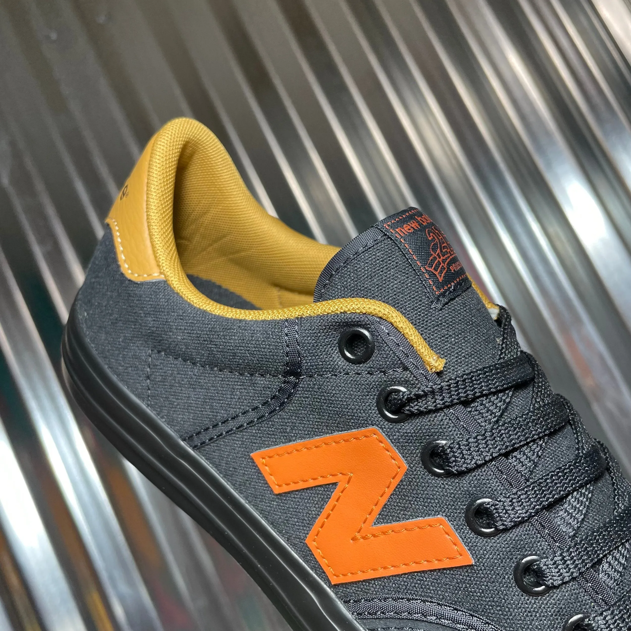 NEW BALANCE NUMERIC 212 PRO COURT BLACK/RUST OXIDE