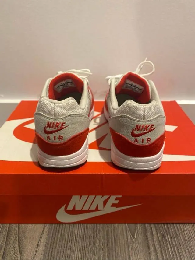 Nike air max 1 anniversary university red