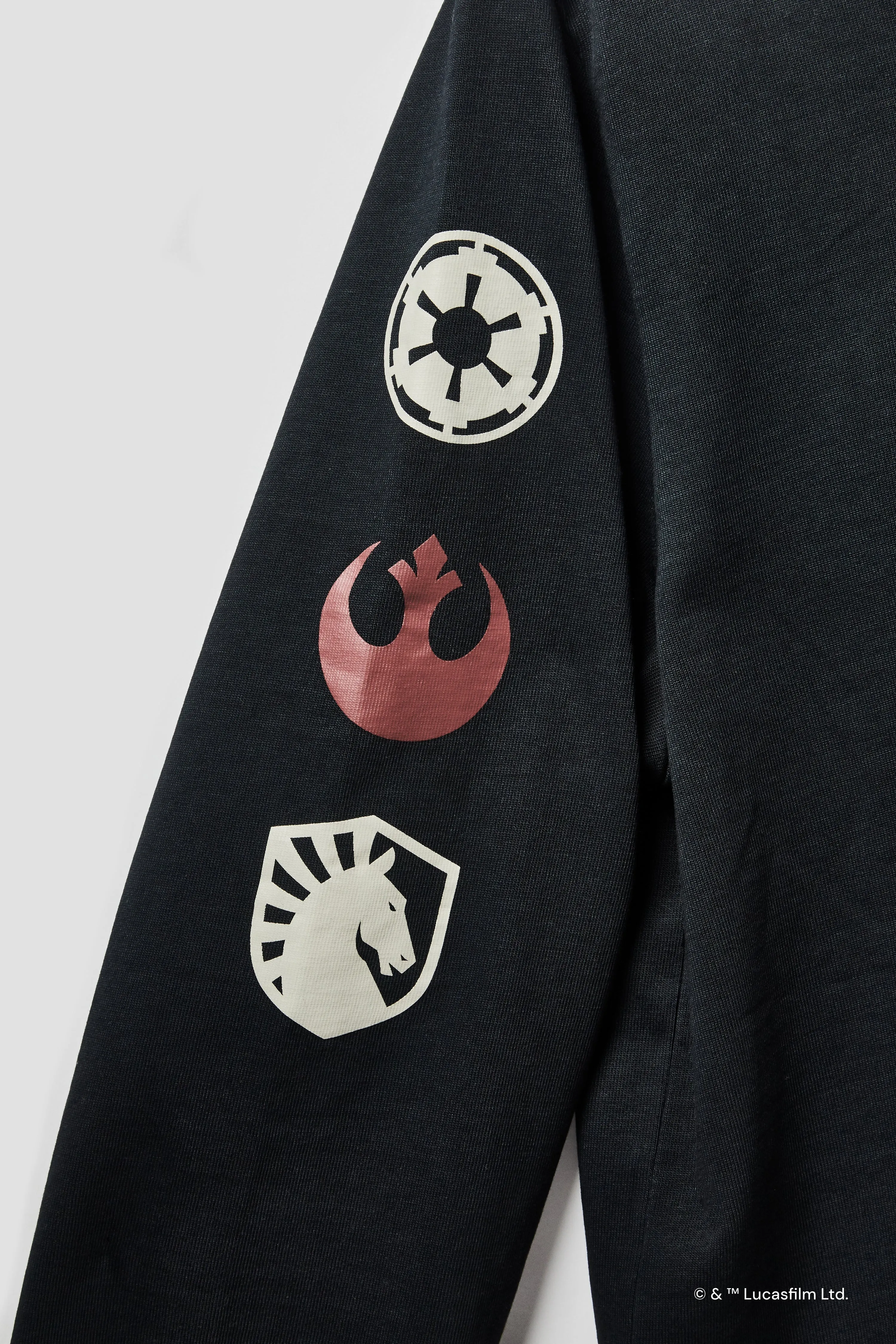 STAR WARS | TEAM LIQUID LIGHT VS DARK SPLIT DYE LONGSLEEVE