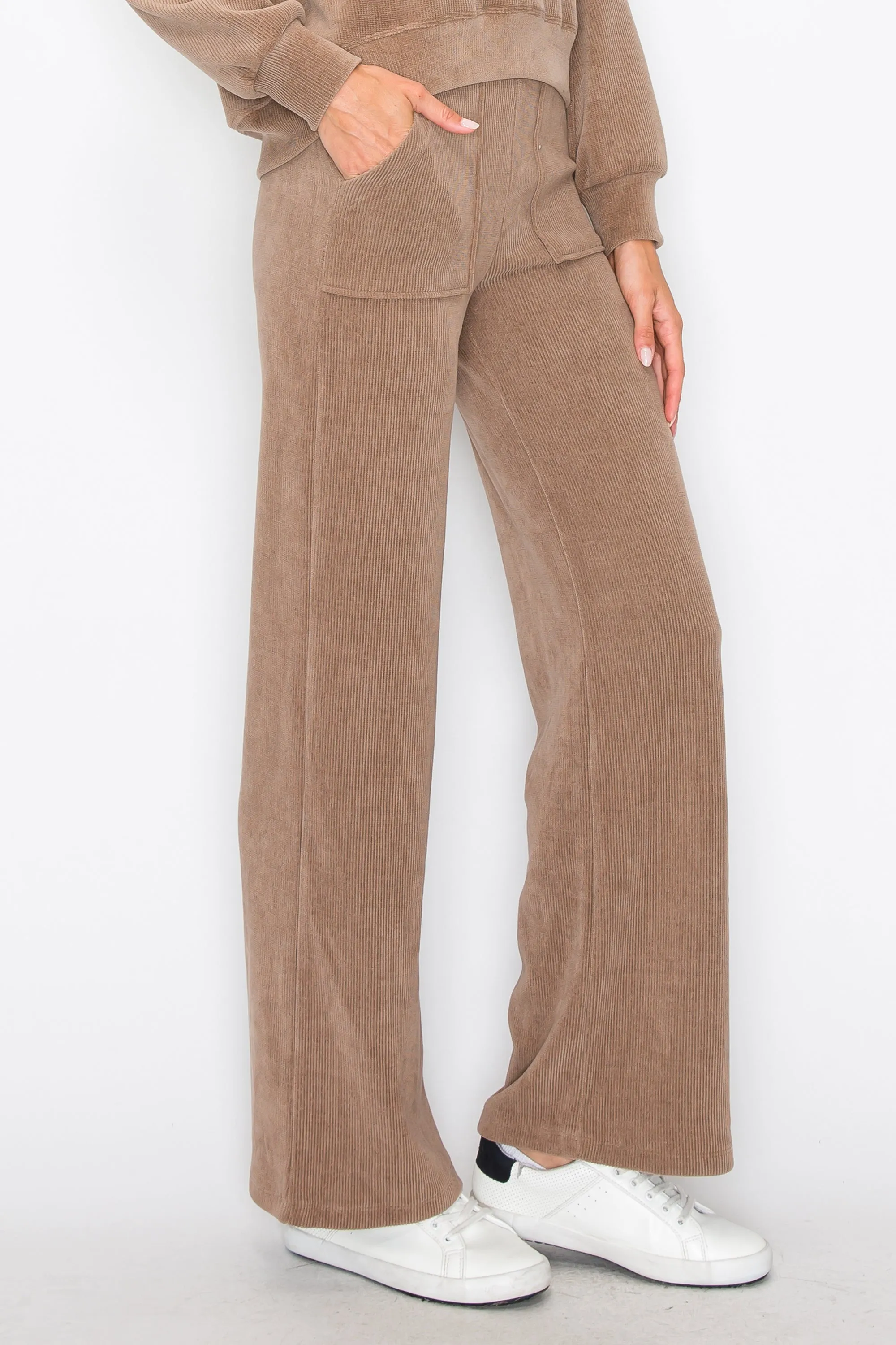 Women’s Wide-Leg Corduroy Pants